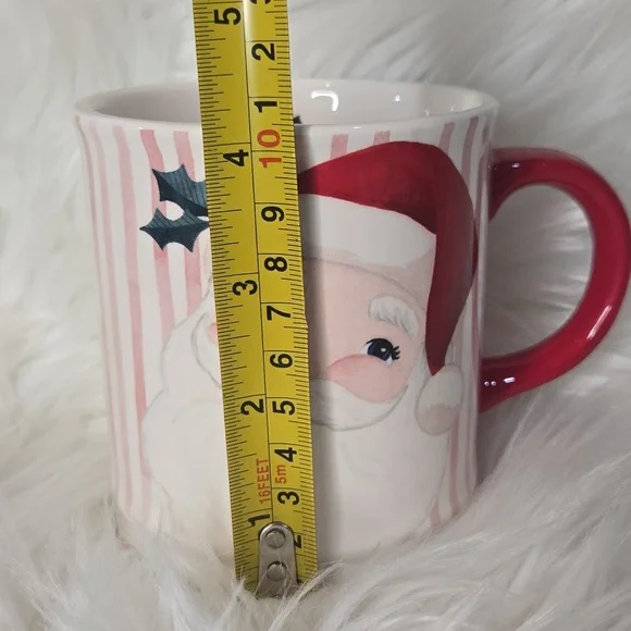 Sur la table mug Santa Claus Cup - Picture 14 of 14